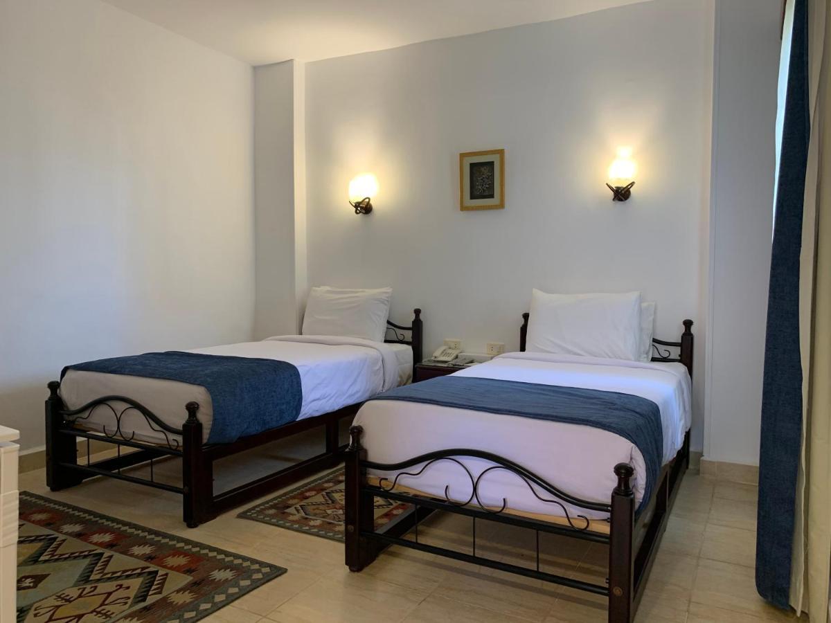 Marina Wadi Degla Hotel Ain Suchna Exterior foto