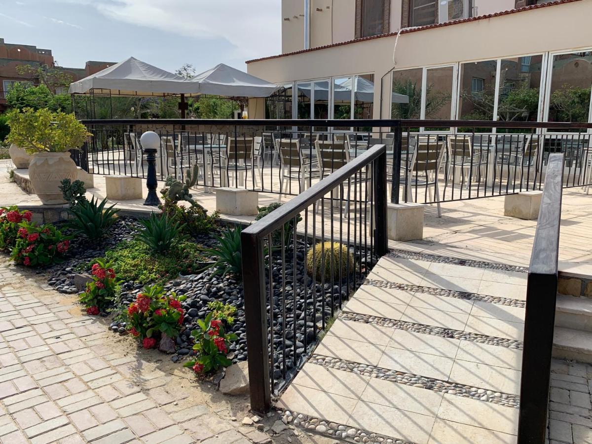 Marina Wadi Degla Hotel Ain Suchna Exterior foto