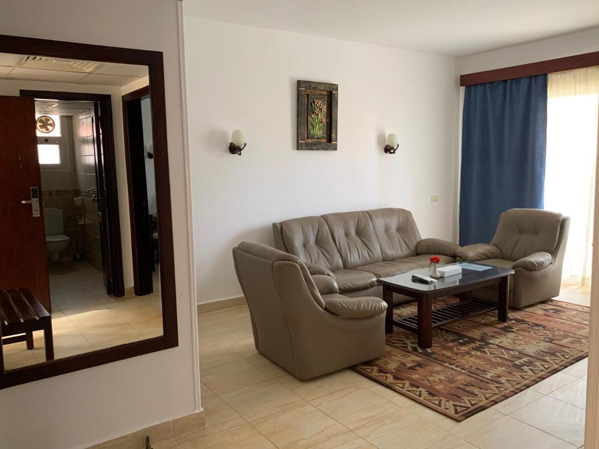 Marina Wadi Degla Hotel Ain Suchna Exterior foto
