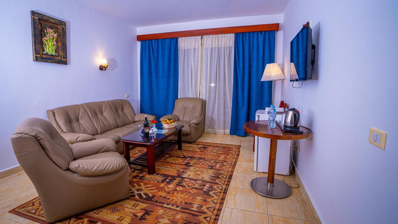 Marina Wadi Degla Hotel Ain Suchna Exterior foto