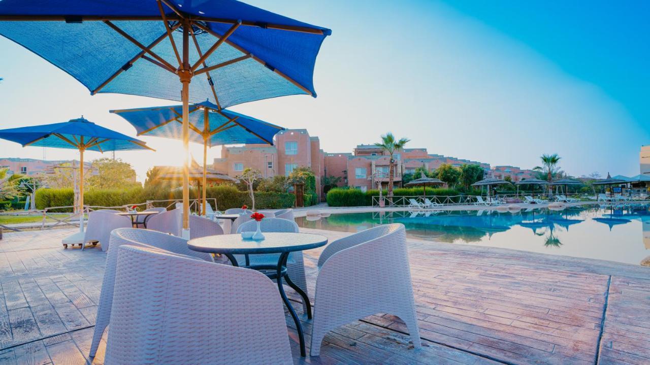 Marina Wadi Degla Hotel Ain Suchna Exterior foto